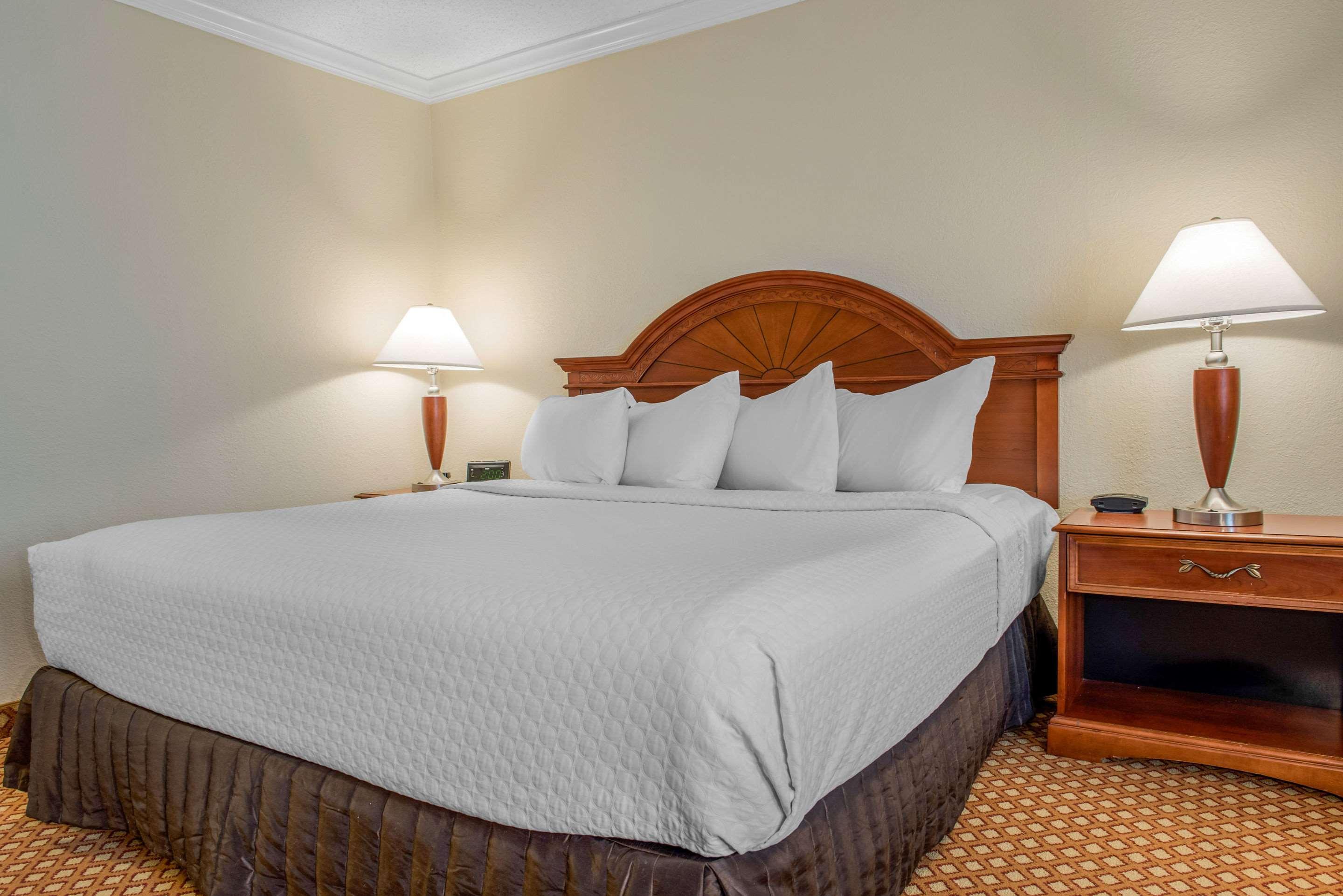Quality Hotel Conference Center Cincinnati Blue Ash Eksteriør billede