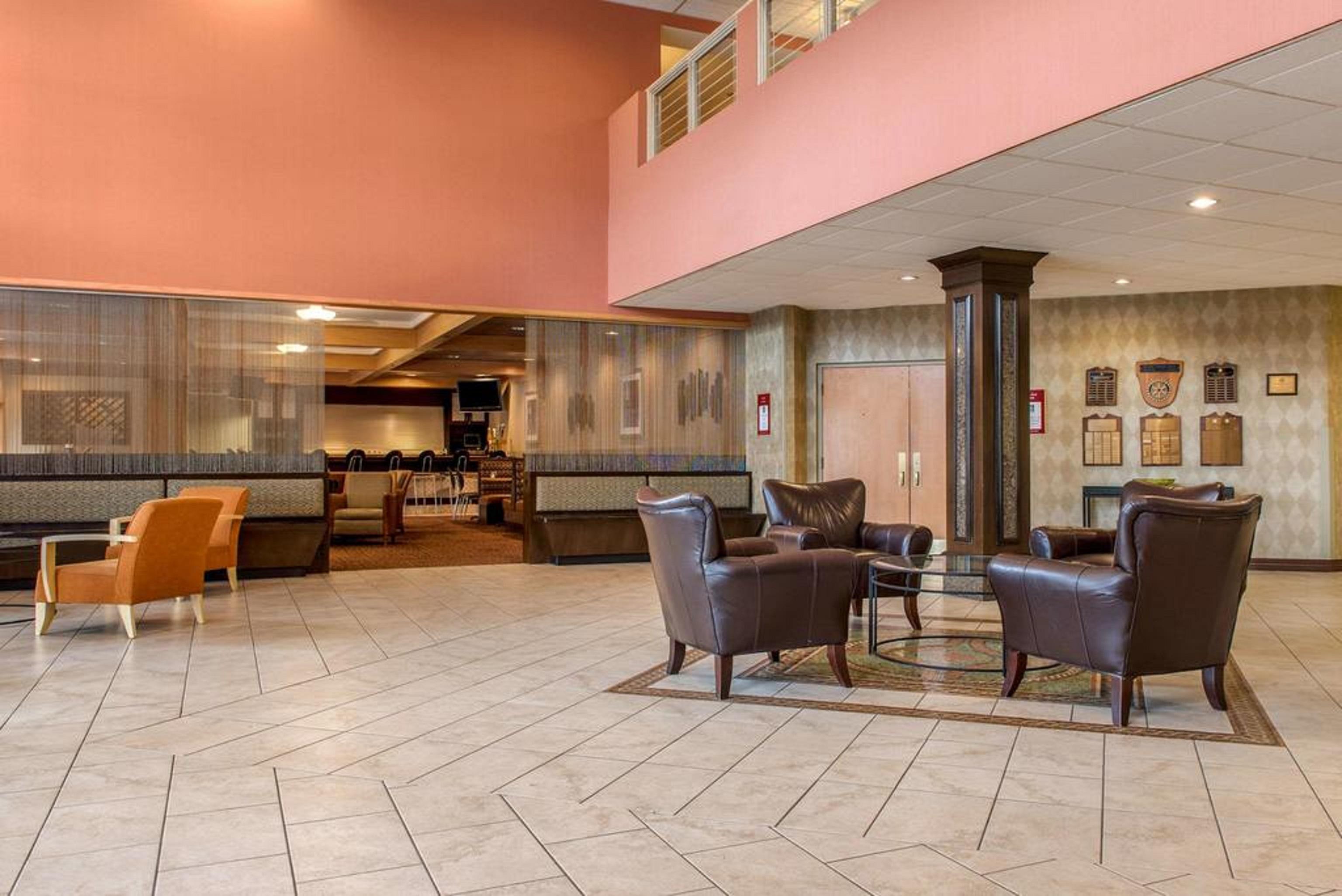 Quality Hotel Conference Center Cincinnati Blue Ash Eksteriør billede