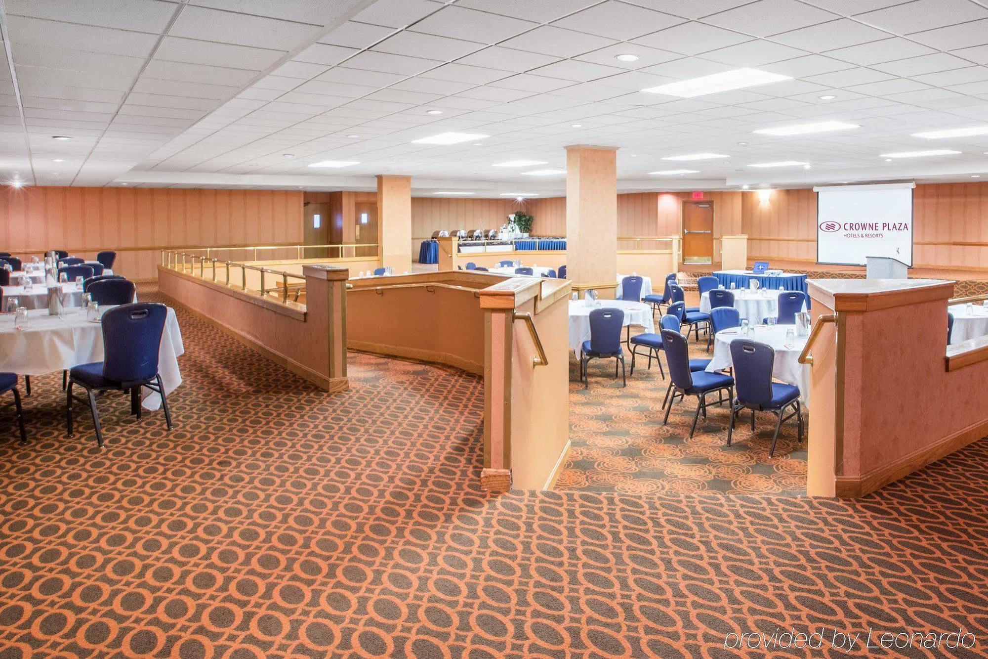 Quality Hotel Conference Center Cincinnati Blue Ash Eksteriør billede